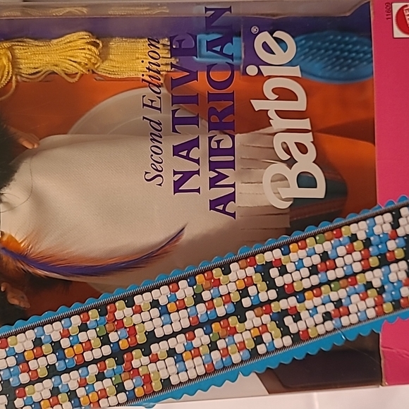 Second Edition Native American Barbie 1993, NIB, Vintage - Picture 3 of 6